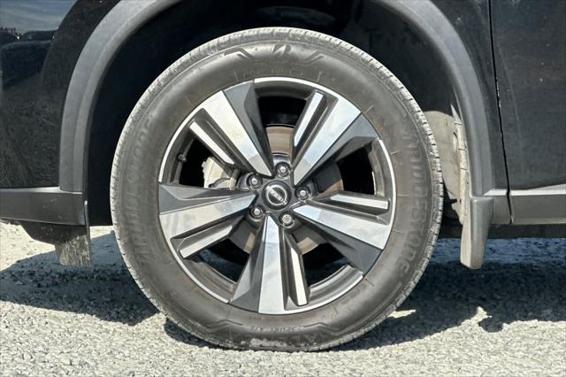 2023 Nissan Rogue SL FWD