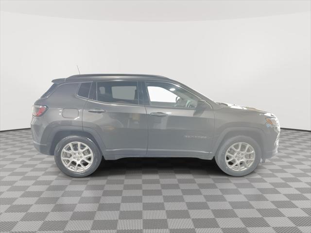 2022 Jeep Compass Latitude Lux 4x4