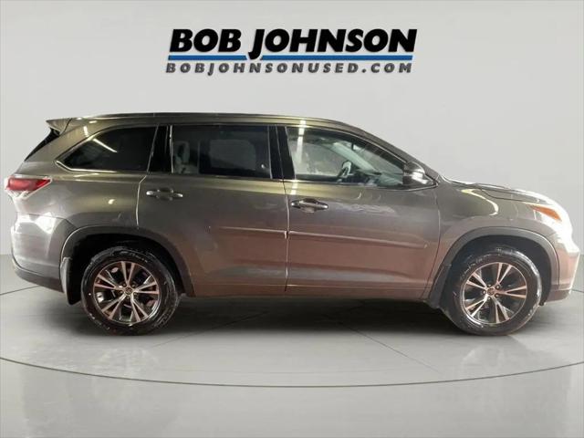 2016 Toyota Highlander XLE V6 for sale in Rochester, NY