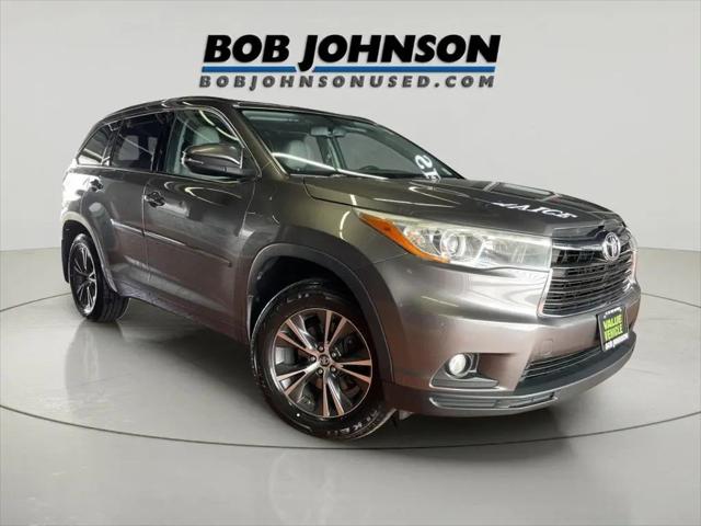 2016 Toyota Highlander XLE V6 for sale in Rochester, NY