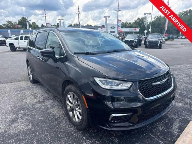 2022 Chrysler Pacifica Touring L AWD for sale in Charleston, WV