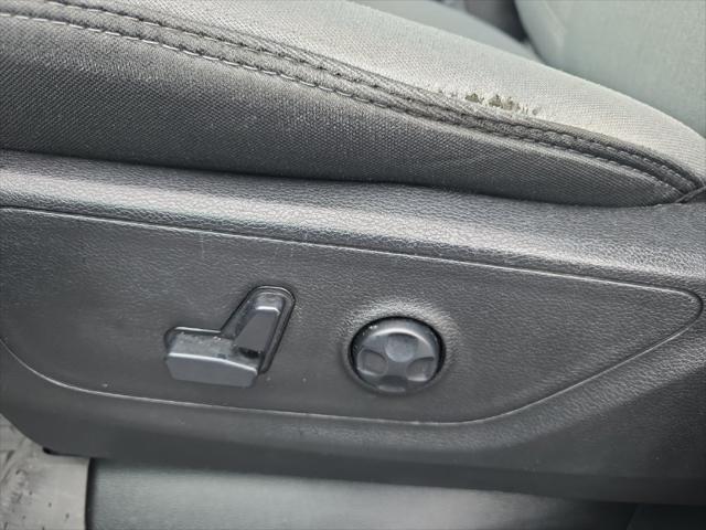 2020 Ram 1500 Big Horn Crew Cab 4x4 57 Box