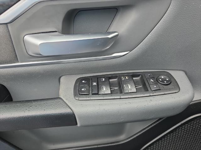 2020 Ram 1500 Big Horn Crew Cab 4x4 57 Box