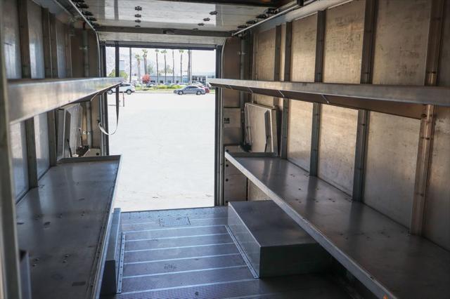 2020 Freightliner MT45G Walk-In Van