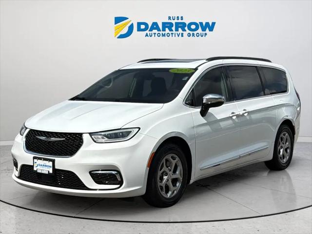 2023 Chrysler Pacifica Limited for sale in Neenah, WI