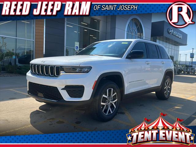 2027 Jeep Grand Cherokee Laredo X for sale in Saint Joseph, MO