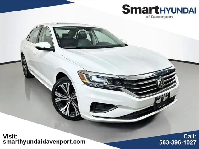 2020 Volkswagen Passat 2.0T SEL for sale in Davenport, IA