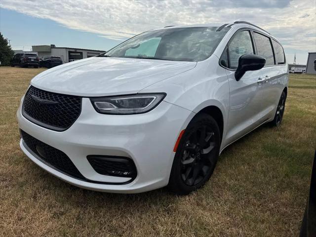 2025 Chrysler Pacifica Limited for sale in Jonesboro, AR