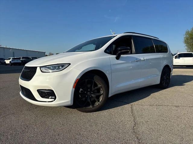 2025 Chrysler Pacifica Limited for sale in Jonesboro, AR