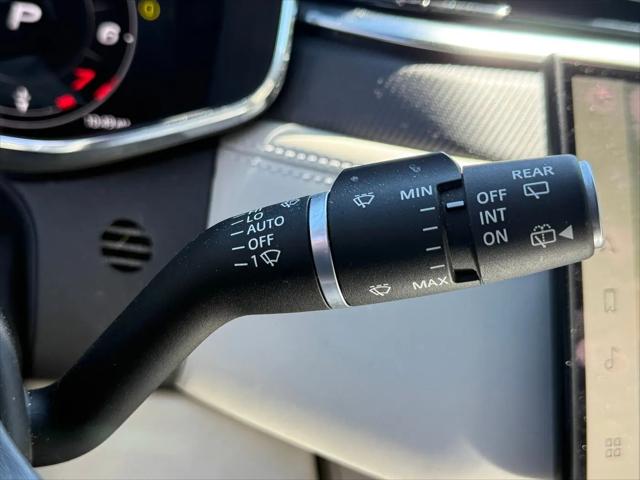 2023 Jaguar F-PACE SVR P550 AWD Automatic