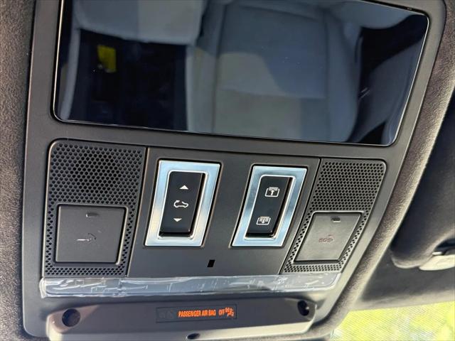2023 Jaguar F-PACE SVR P550 AWD Automatic