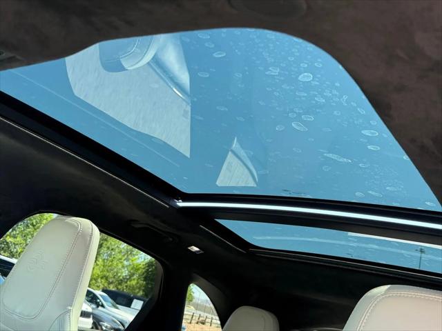 2023 Jaguar F-PACE SVR P550 AWD Automatic
