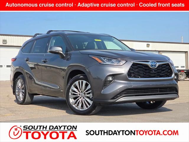 2022 Toyota Highlander Hybrid Platinum for sale near Miamisburg, OH