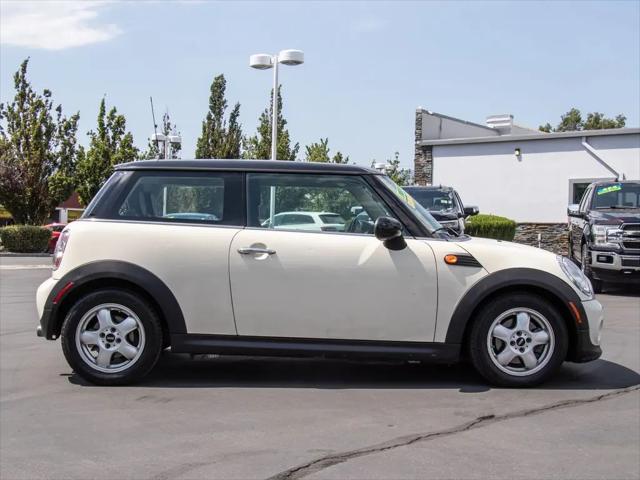 2011 MINI Cooper Cooper