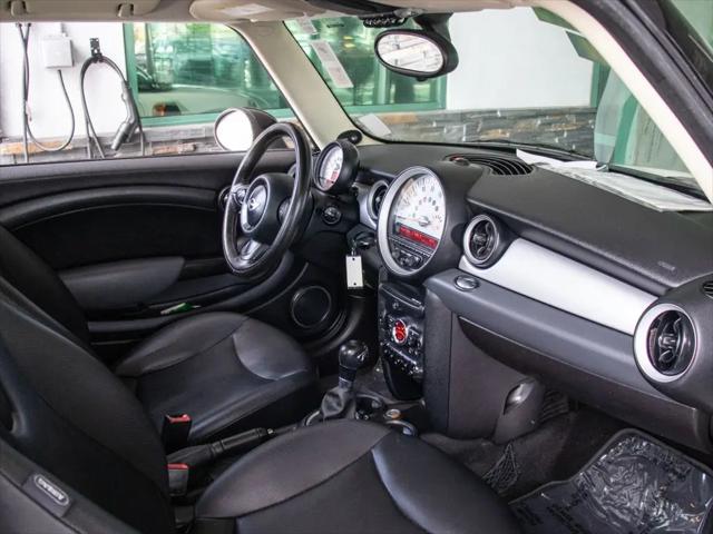 2011 MINI Cooper Cooper