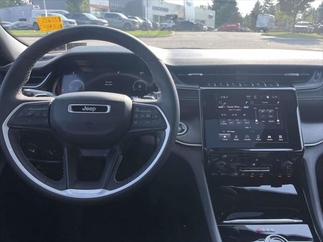 2023 Jeep Grand Cherokee L Altitude 4x4 2023 Jeep Grand Cherokee L Altitude 4x4
