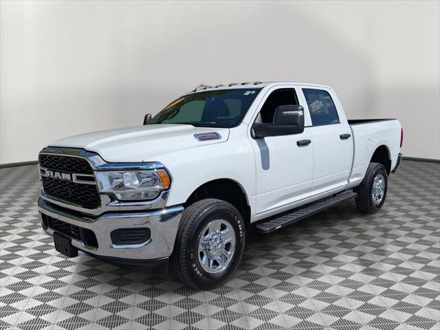 2024 RAM 2500 Tradesman Crew Cab 4x4 64 Box 2024 RAM 2500 Tradesman Crew Cab 4x4 64 Box