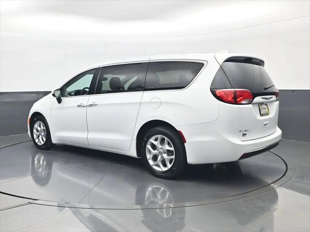 2017 Chrysler Pacifica Touring Plus