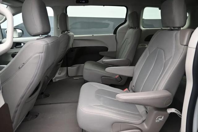 2017 Chrysler Pacifica Touring Plus