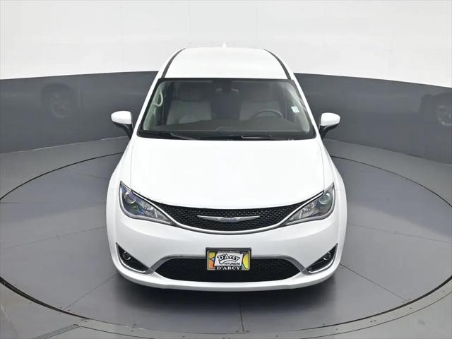 2017 Chrysler Pacifica Touring Plus