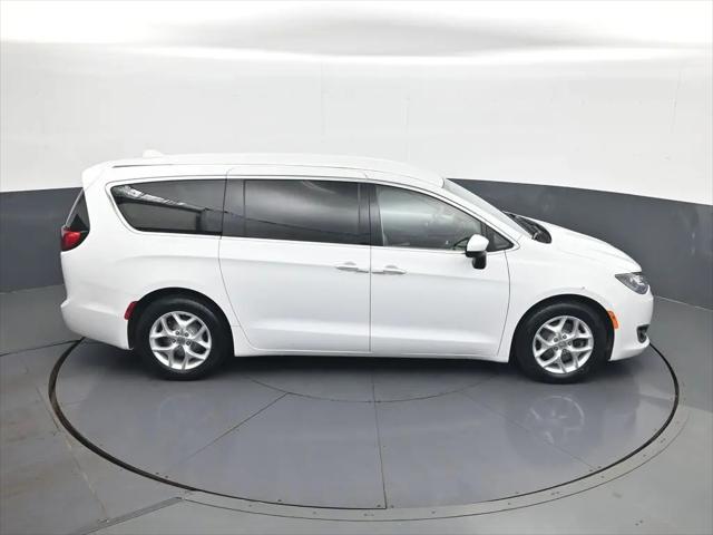 2017 Chrysler Pacifica Touring Plus
