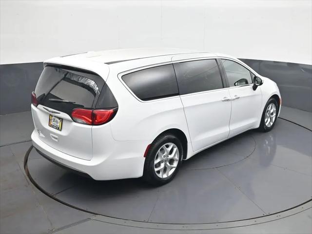 2017 Chrysler Pacifica Touring Plus