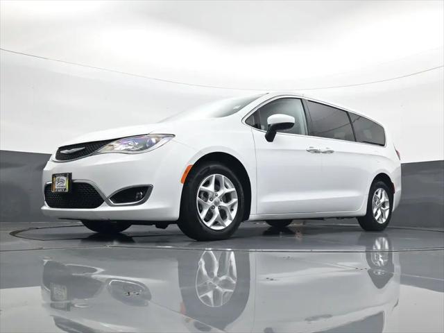 2017 Chrysler Pacifica Touring Plus