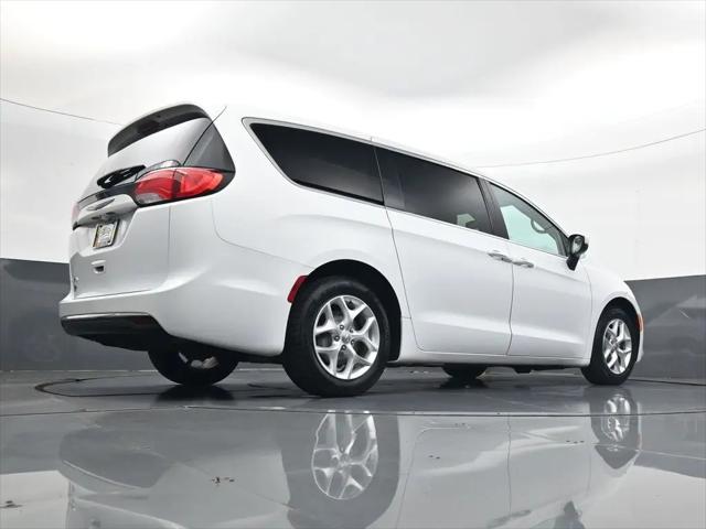 2017 Chrysler Pacifica Touring Plus
