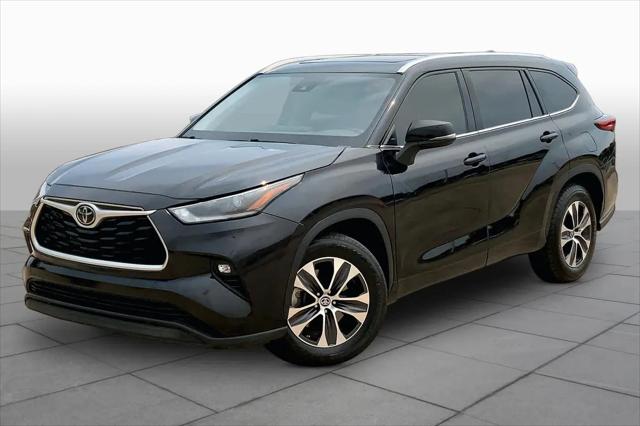 2021 Toyota Highlander XLE for sale in Denton, TX