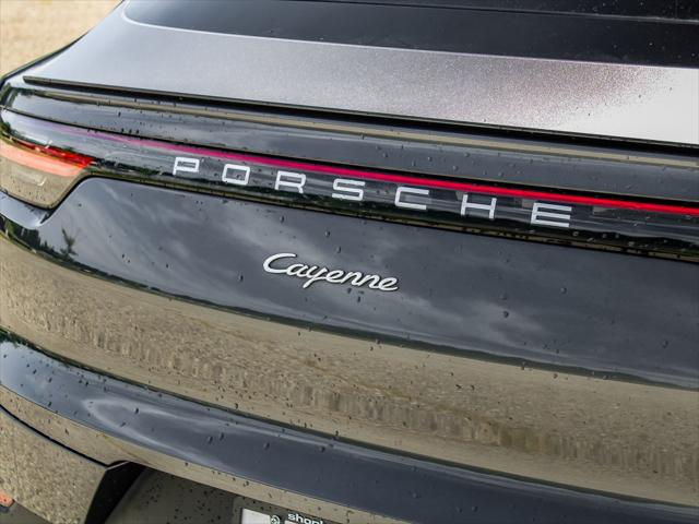 2021 Porsche Cayenne BASE