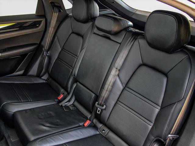 2021 Porsche Cayenne BASE