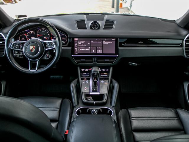 2021 Porsche Cayenne BASE