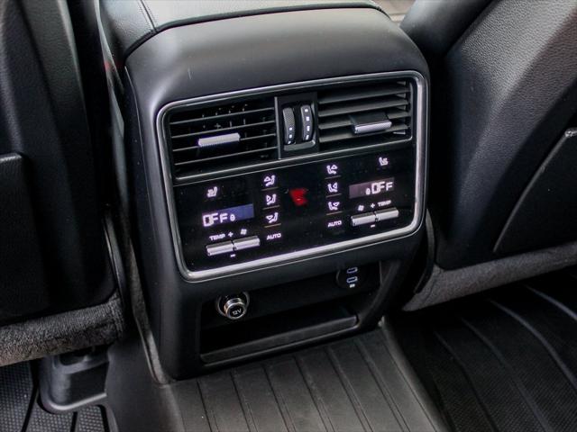 2021 Porsche Cayenne BASE
