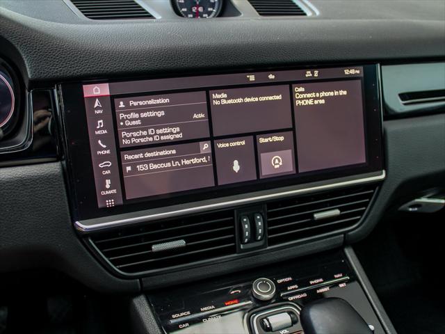 2021 Porsche Cayenne BASE