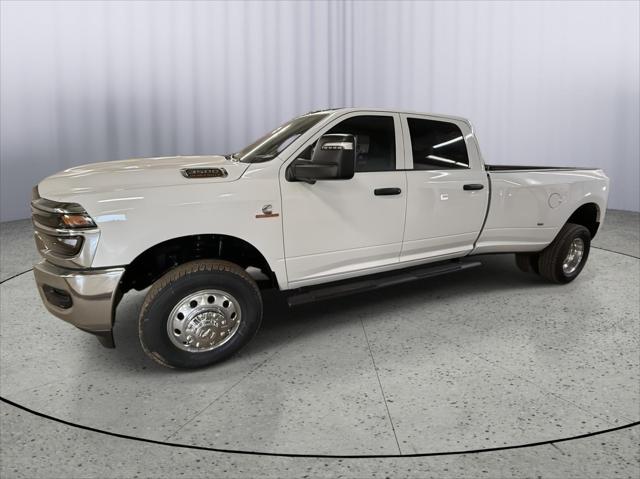 2026 RAM Ram 3500 RAM 3500 TRADESMAN CREW CAB 4X4 8 BOX