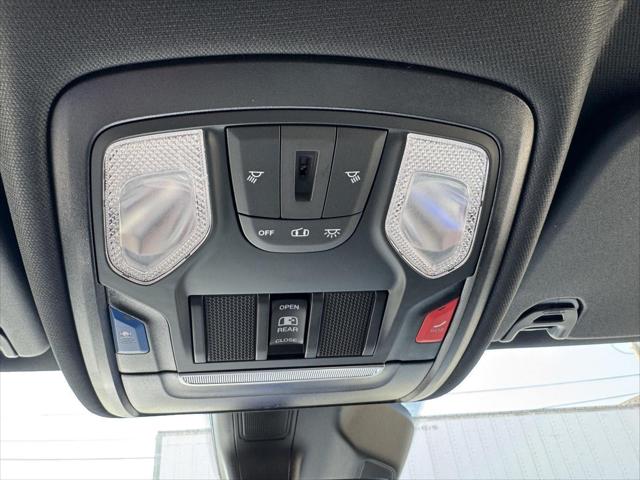 2026 Ram 1500 Tradesman Crew Cab 4x4 57 Box