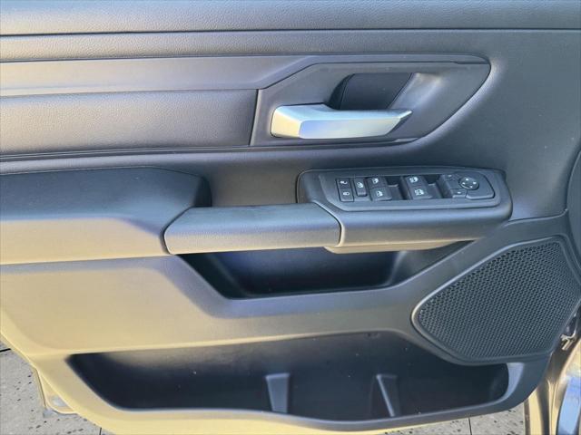 2026 Ram 1500 Tradesman Crew Cab 4x4 57 Box