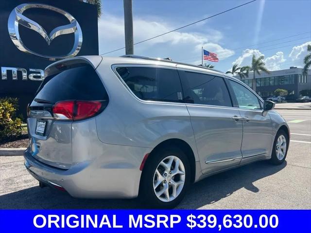 2020 Chrysler Pacifica Touring L