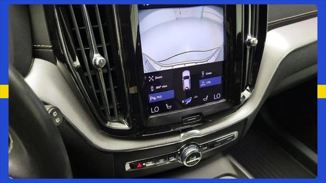 2021 Volvo XC60 R-Design