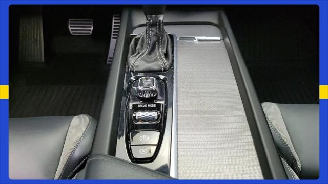 2021 Volvo XC60 R-Design