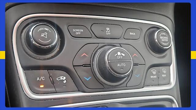 2016 Chrysler 200 C