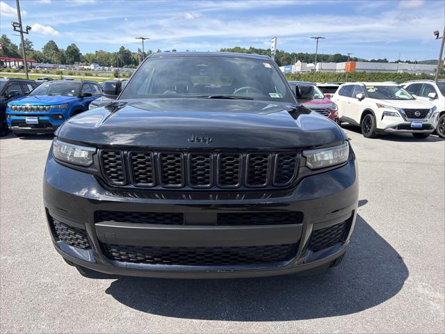 2025 Jeep Grand Cherokee L Altitude 4x4