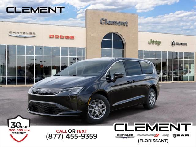 2027 Chrysler Pacifica Select for sale in Florissant, MO