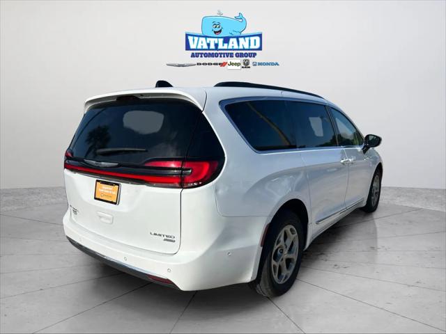 2023 Chrysler Pacifica Limited AWD