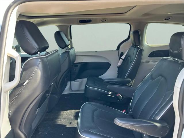 2023 Chrysler Pacifica Limited AWD