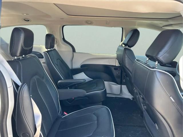 2023 Chrysler Pacifica Limited AWD