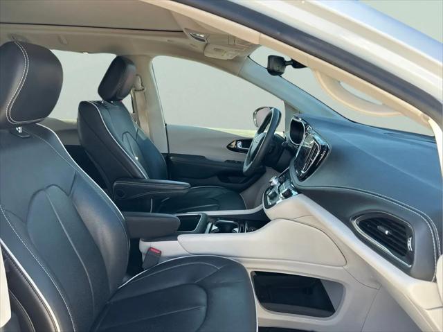 2023 Chrysler Pacifica Limited AWD