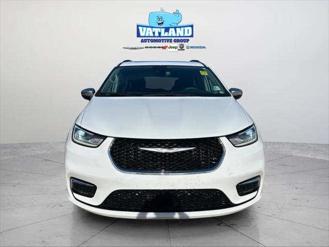 2023 Chrysler Pacifica Limited AWD
