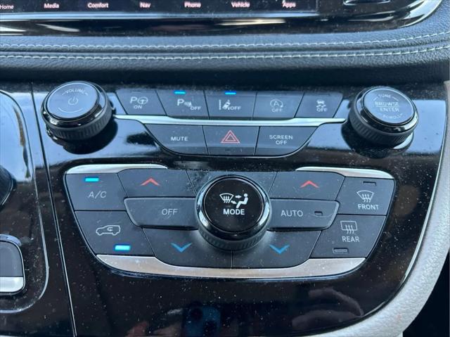 2023 Chrysler Pacifica Limited AWD