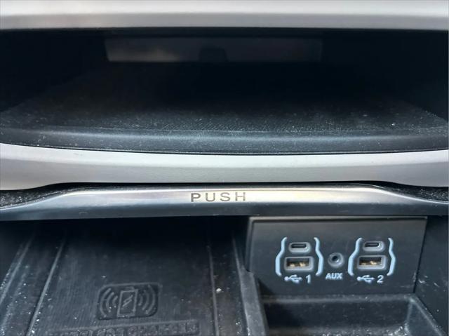 2023 Chrysler Pacifica Limited AWD